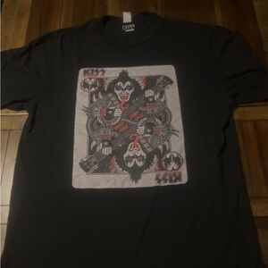 Kiss Black and Red Graphic Tee